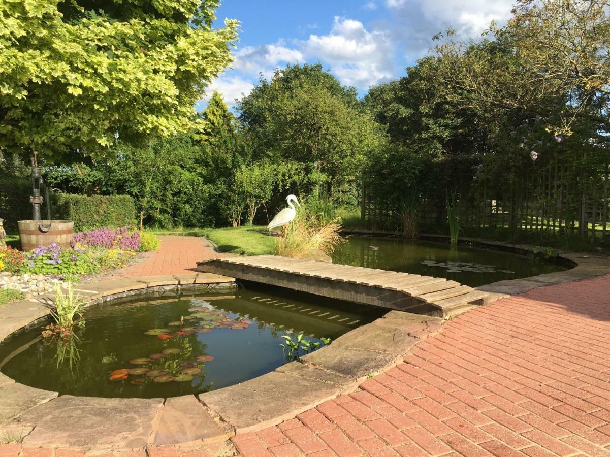 Maesbury Riverside Oswestry Esterno foto